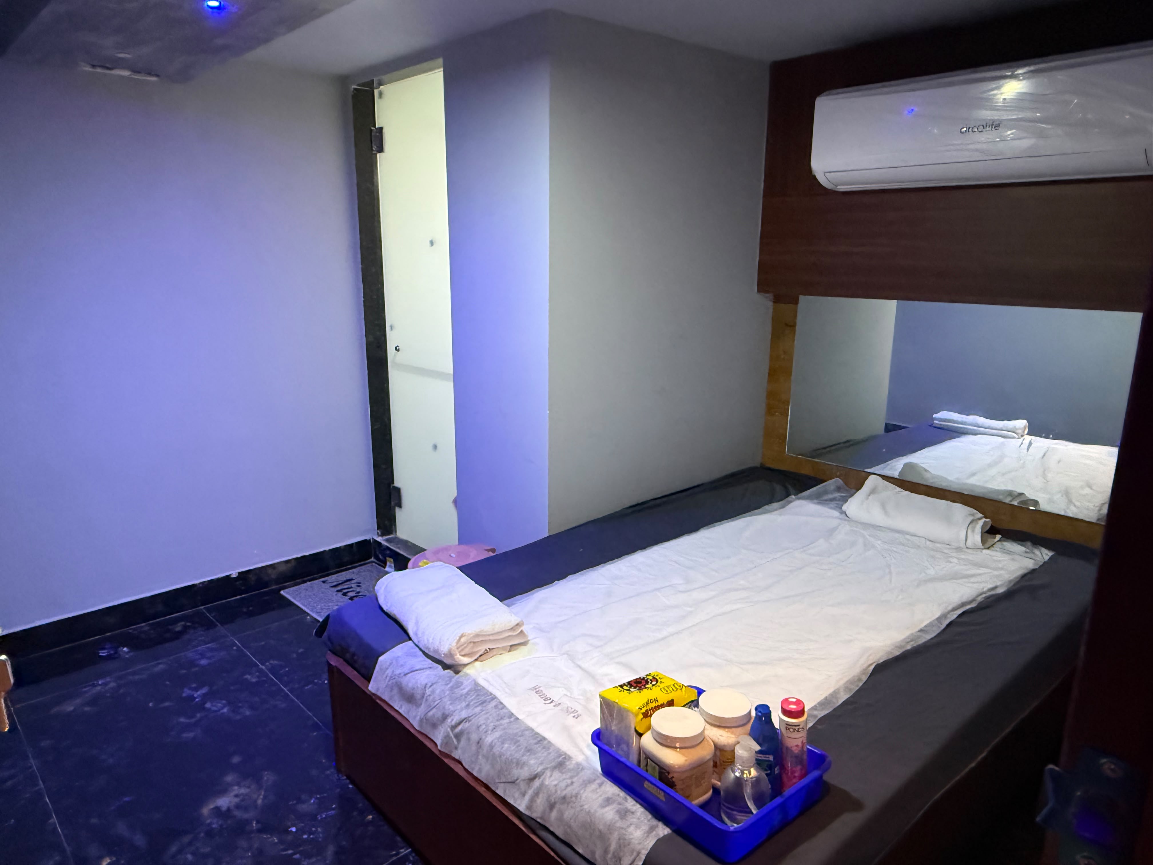 Honey 6 Spa Gallery Image 4